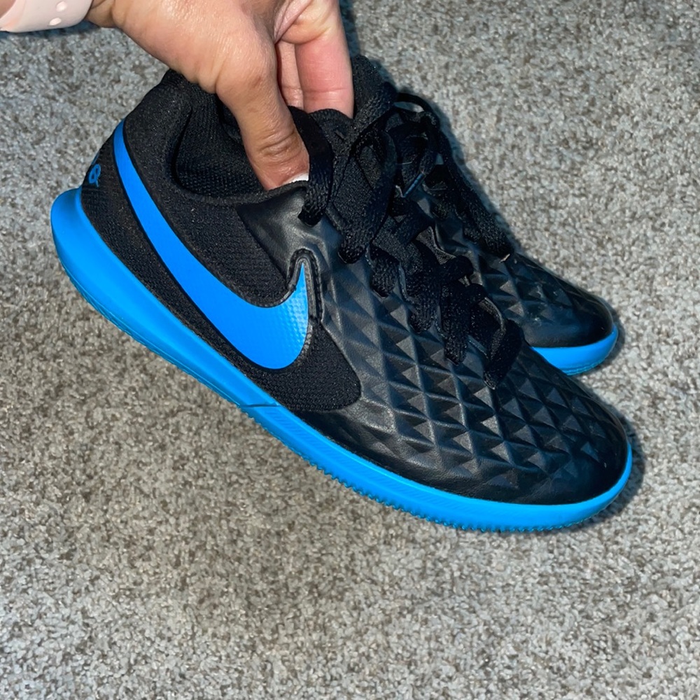 Nike junior tiempo legend club cleats